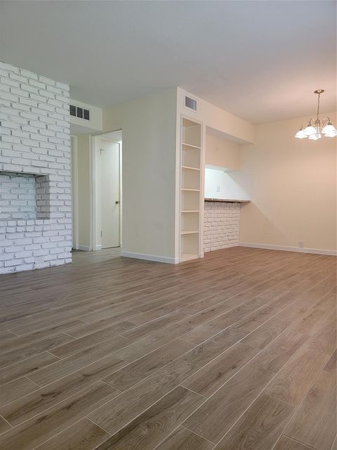 Photo of 2101 Fountain View Drive #27, Houston, TX 77057 (MLS # 52857138)