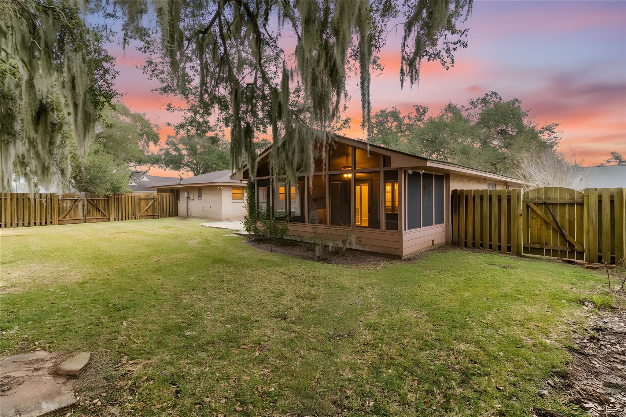 102 Paradise Valley Drive