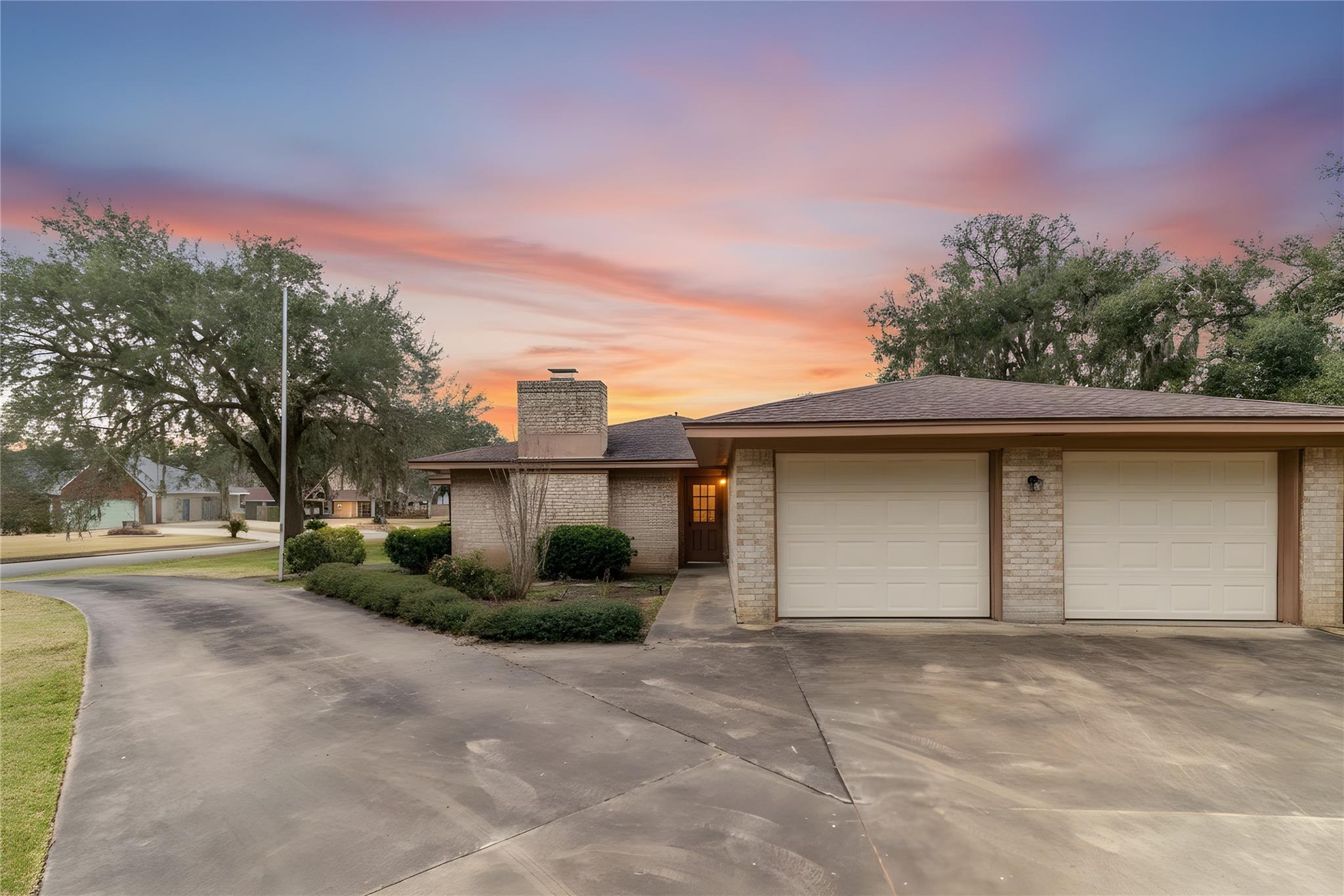 102 Paradise Valley Drive