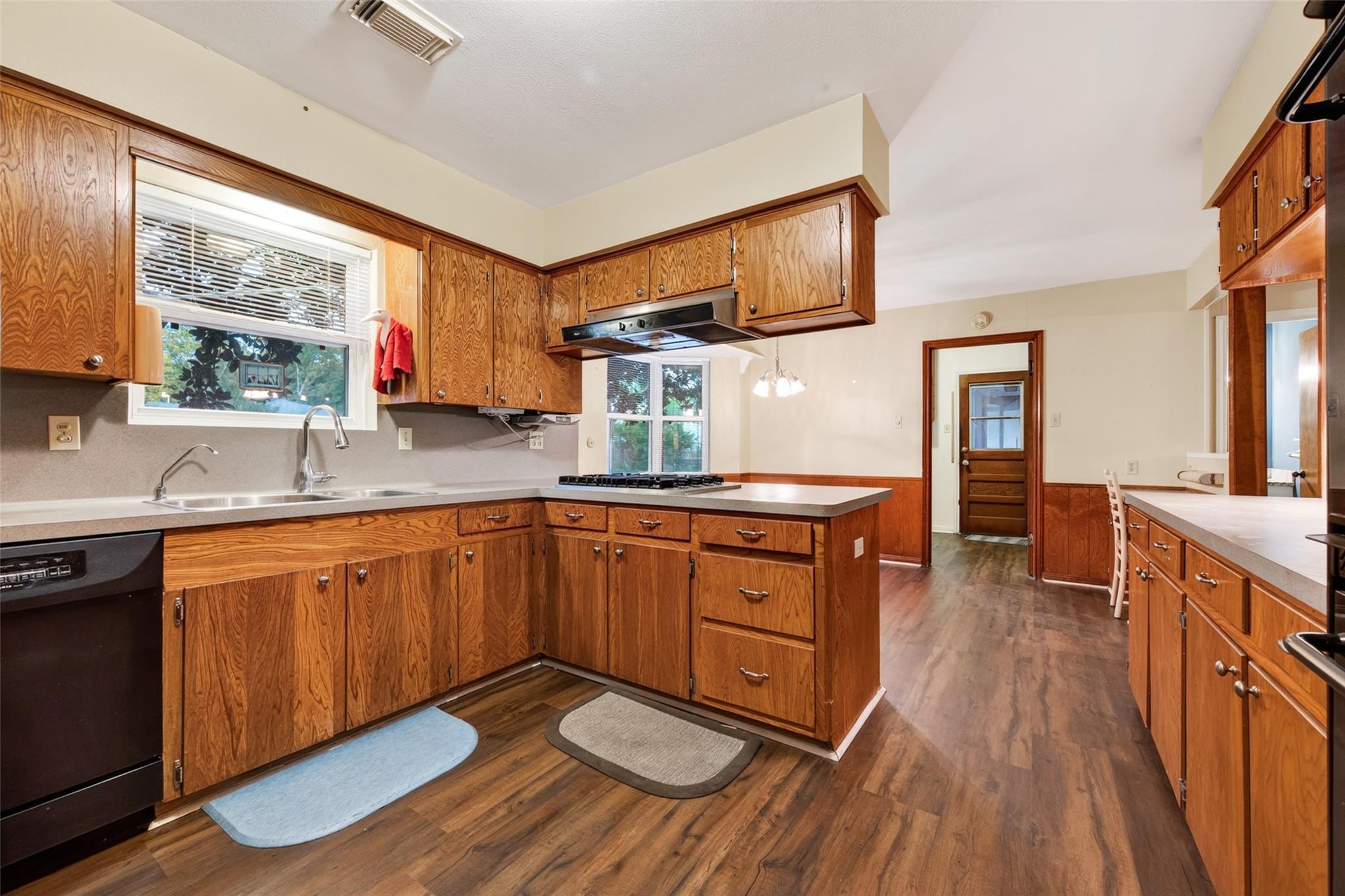 8411 Carvel Lane