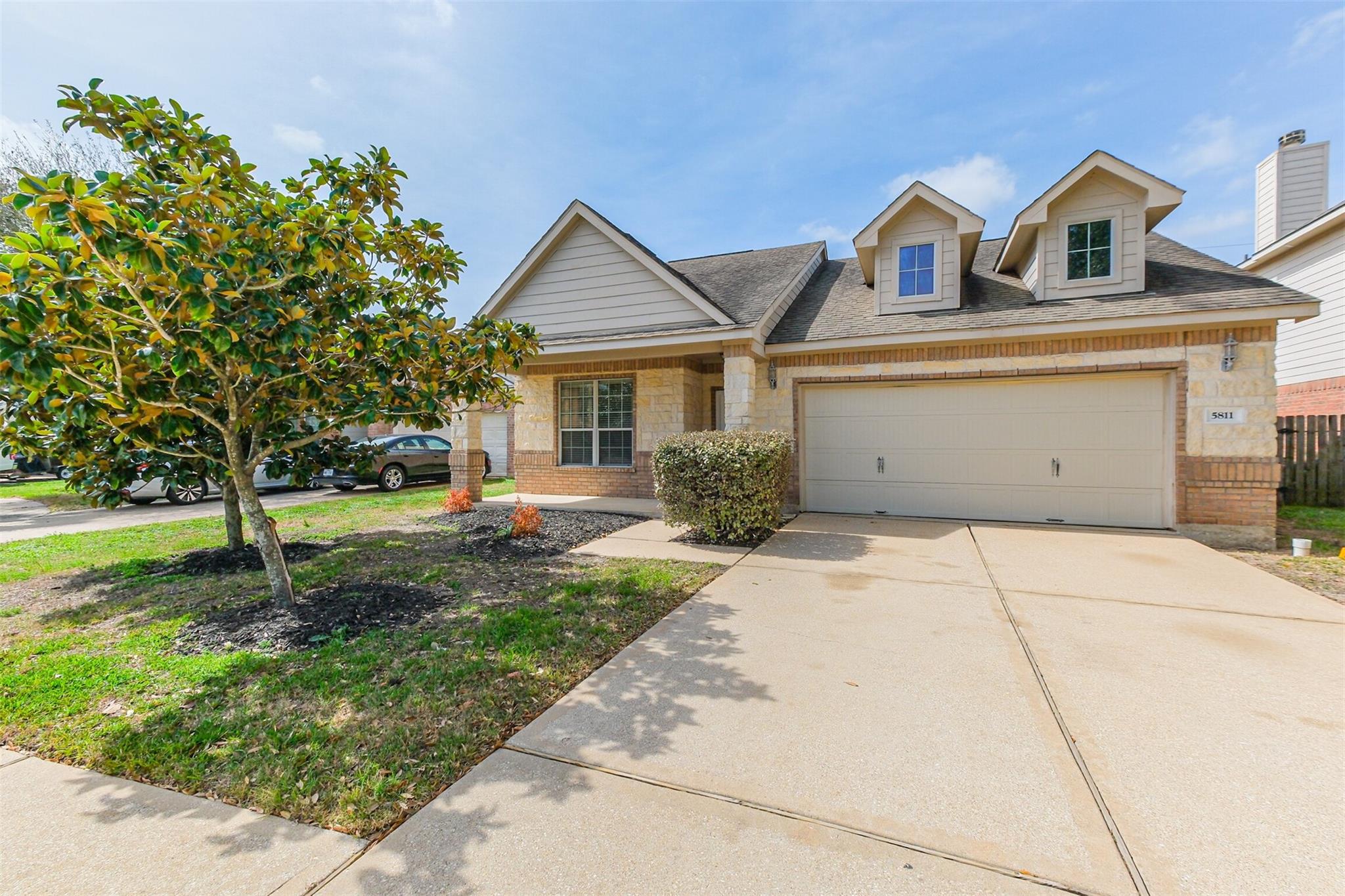 5811 Ranch Riata Court