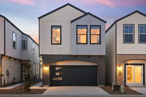 Photo of 2939 El Fenice Lane, Houston, TX 77057 (MLS # 31539223)