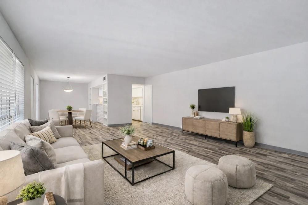 2815 Greenridge Drive 3-007