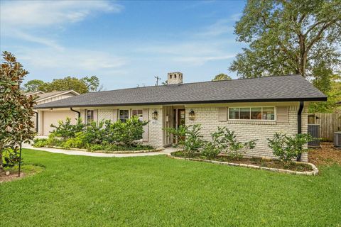 Photo of 10023 Briarwild Lane, Houston, TX 77080 (MLS # 77035388)