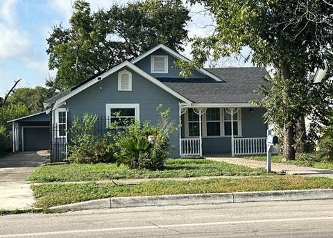 Photo of 2050 Cincinnati Avenue, San Antonio, TX 78228 (MLS # 7889083)