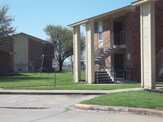 1107 W WHITNEY PLACE DR, WHITNEY, TX 76692 - Image d5cfd2ec17bdad09a7e1e3d4f403a194/3635259929