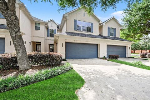 Photo of 4327 Lake Walk Court, Sugar Land, TX 77459 (MLS # 15873569)