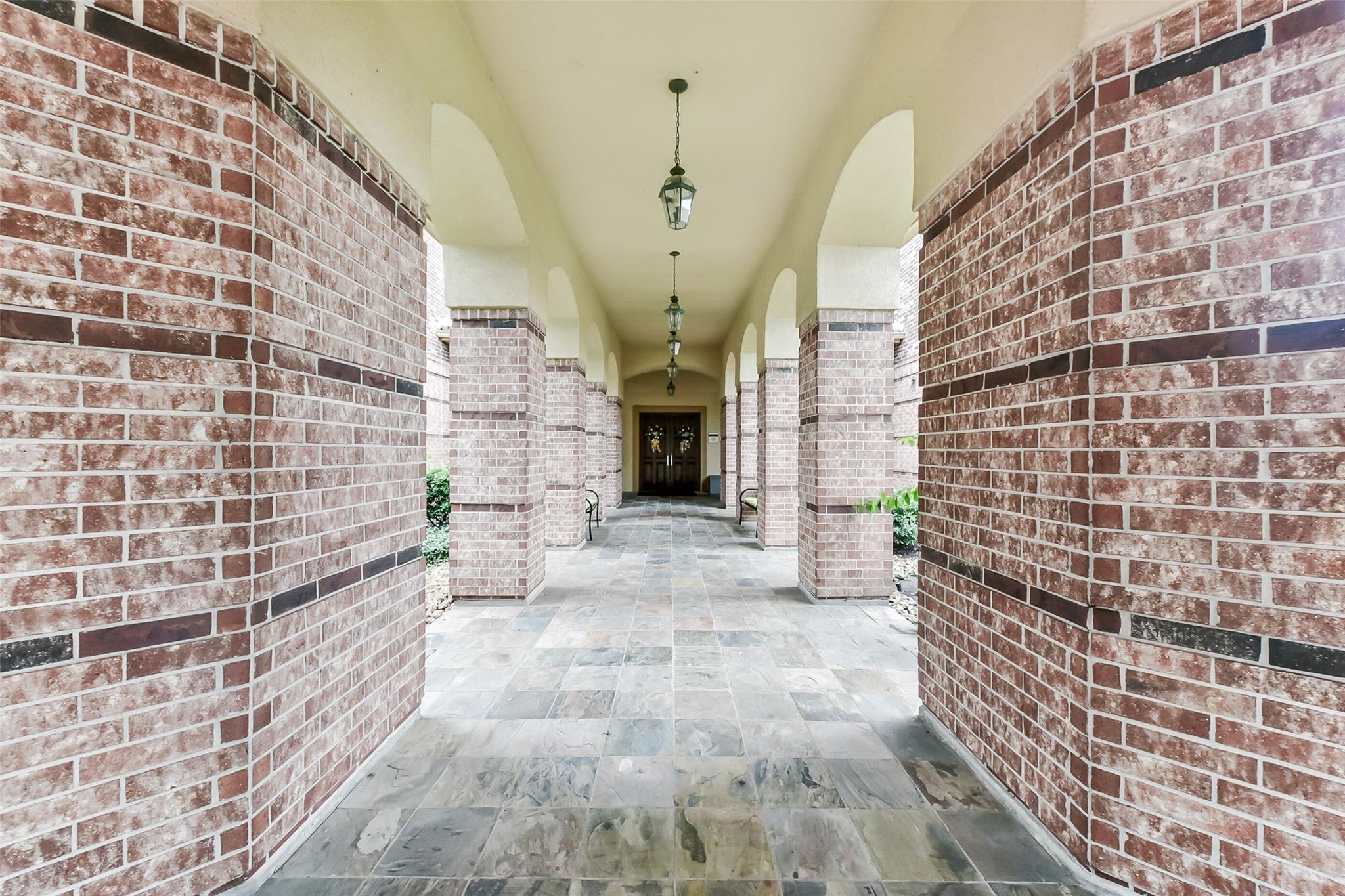 2815 Kings Crossing Drive 319