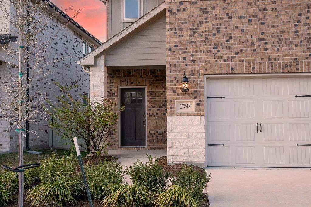 Photo of 17549 Rosette Grass Drive, Conroe, TX 77385 (MLS # 77807765)