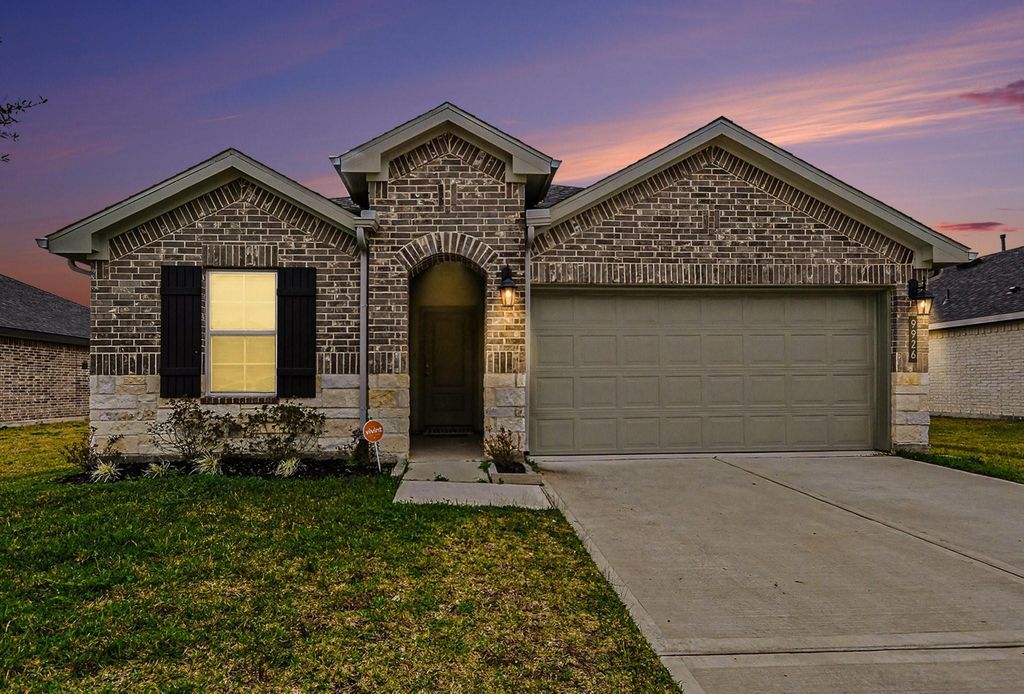 Photo of 9926 Palm Royal Drive, Baytown, TX 77521 (MLS # 96144414)