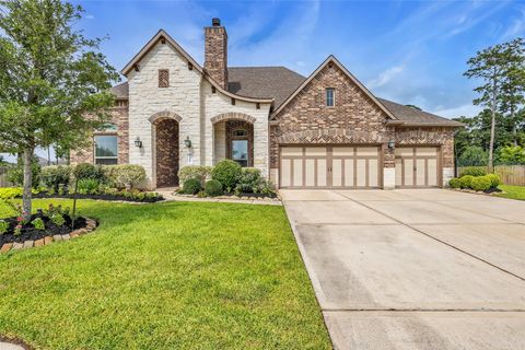 Photo of 14003 S Evergreen Ridge Court, Conroe, TX 77354 (MLS # 27309508)
