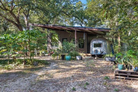 1301 Private Road 3591 Gause TX 77857