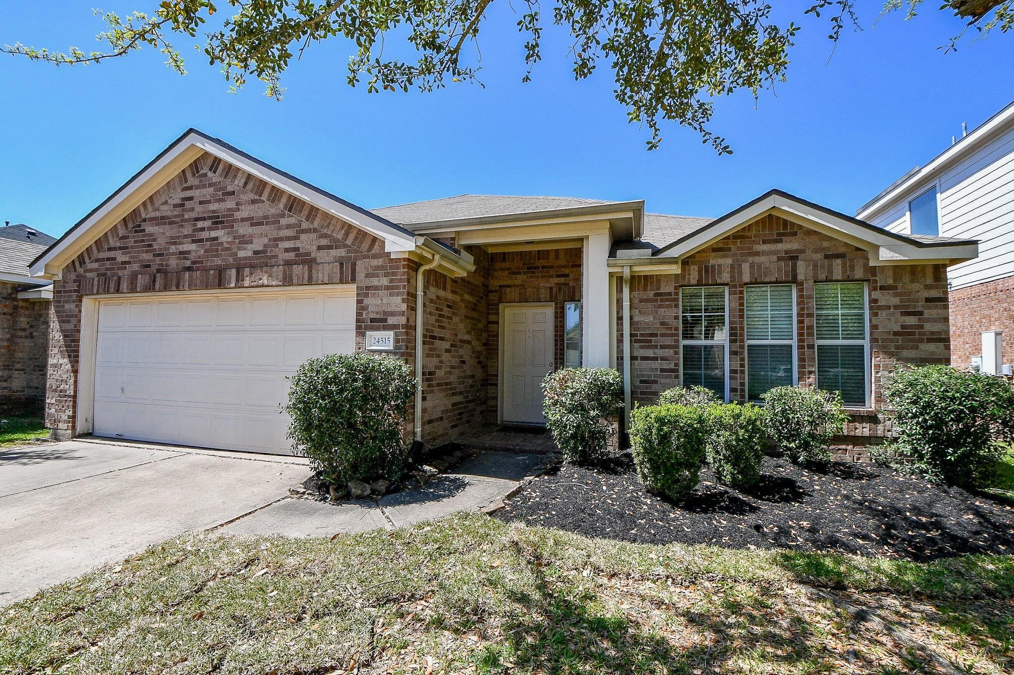 24515 Colonial Birch Lane