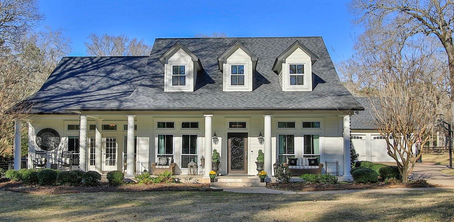 19414 Sapphire Circle