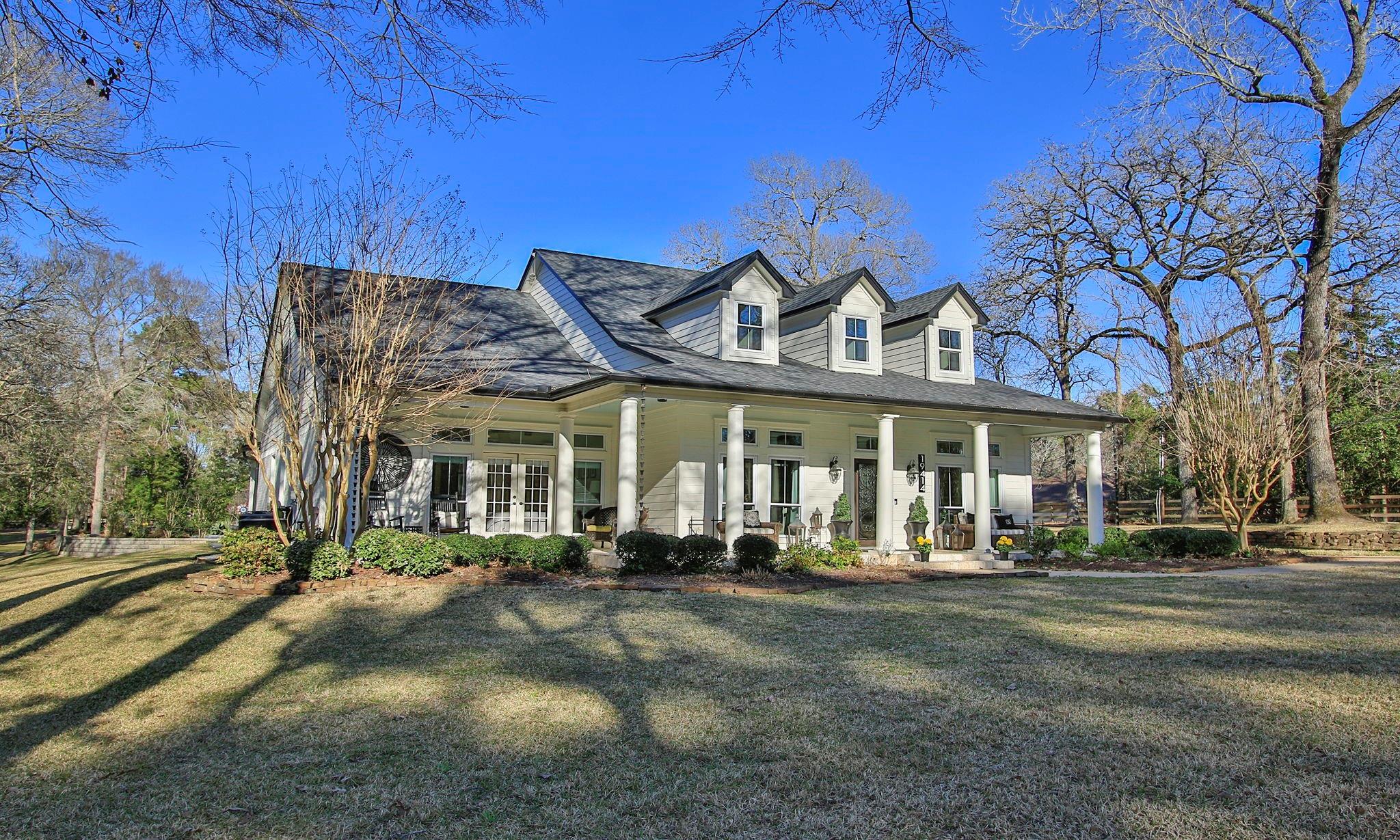 19414 Sapphire Circle