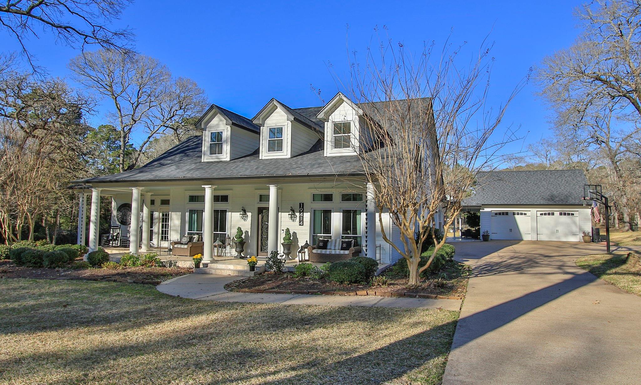 19414 Sapphire Circle