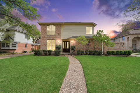 Homes For Sale - 12215 Clearfork Drive<br/> Houston, TX 77077