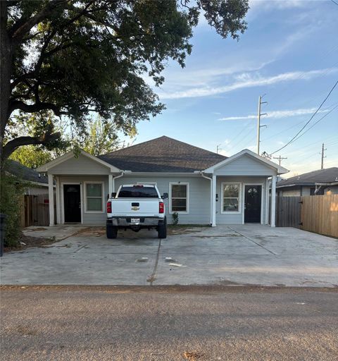 Photo of 339 Owens Street #A, Houston, TX 77029 (MLS # 97813790)