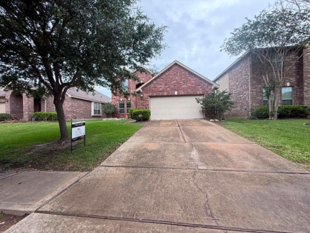 Photo of 19806 Amber Village Lane, Richmond, TX 77407 (MLS # 92694755)