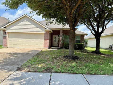 Photo of 11423 Moonlight Ridge Drive, Humble, TX 77396 (MLS # 45612902)