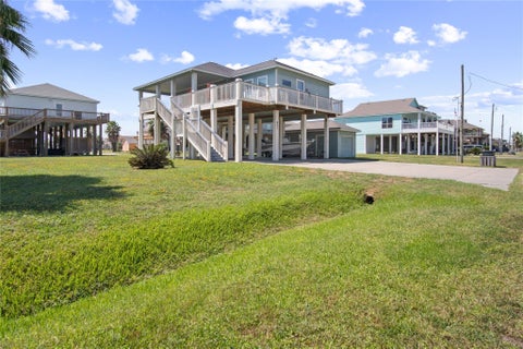 Photo of 857 Gulfview Drive, Crystal Beach, TX 77650 (MLS # 56097394)