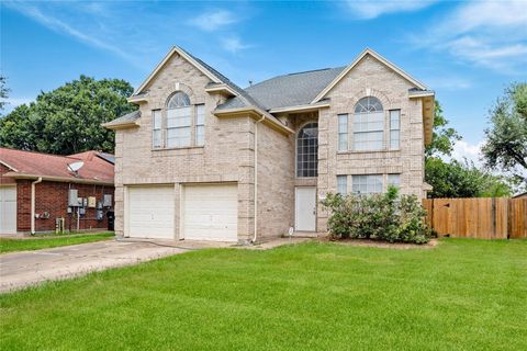 Photo of 10418 N Shadowdale Drive, Houston, TX 77041 (MLS # 91275949)