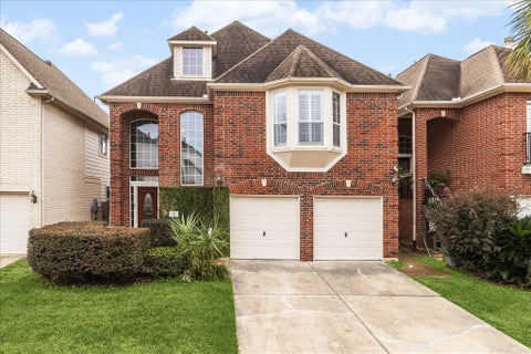 Photo of 11215 Royce Palms Drive, Houston, TX 77042 (MLS # 15159955)