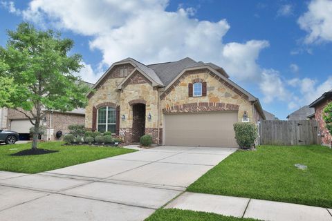 Homes For Sale - 21350 Auburn Reach Drive<br/> Porter, TX 77365