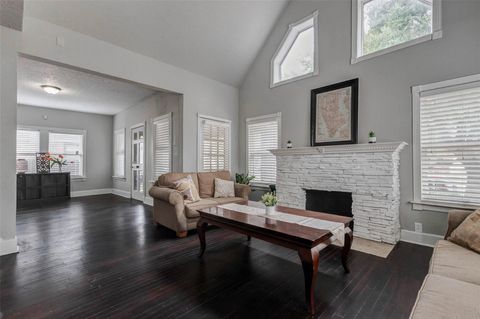 Photo of 2410 Cleburne Street, Houston, TX 77004 (MLS # 48921490)