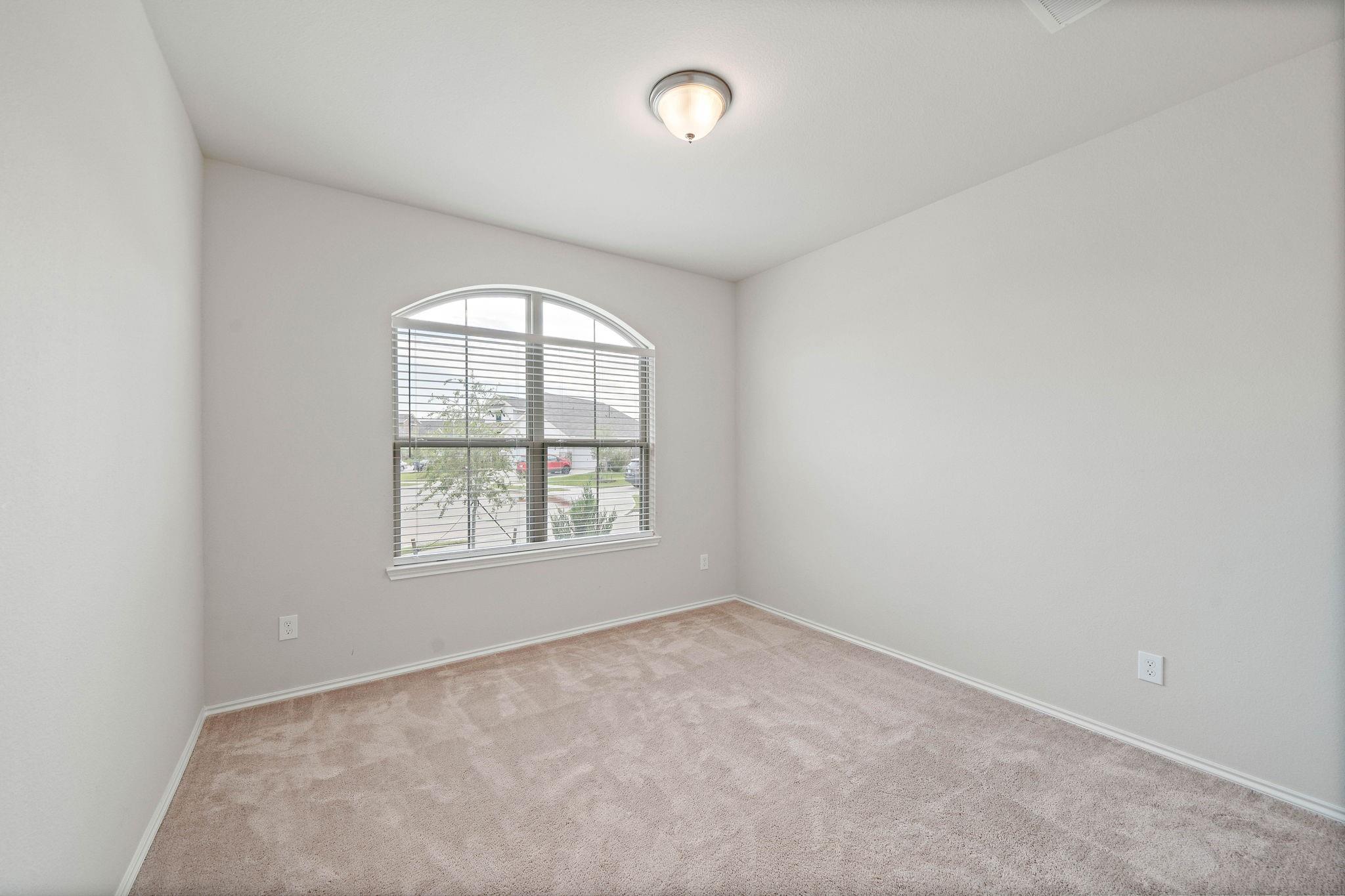 8706 Sunbury Oak Circle