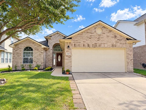 Photo of 6327 Green Shoals Lane, Houston, TX 77066 (MLS # 50656820)