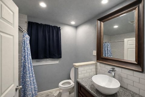 Photo of 2701 Timber Drive, Dickinson, TX 77539 (MLS # 35179729)