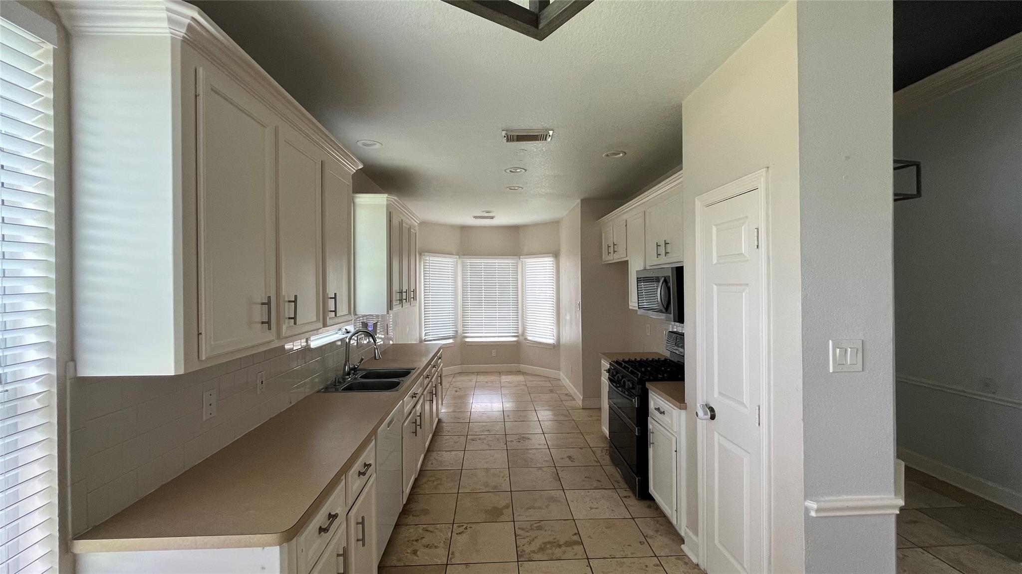 2402 Raintree Village Drive