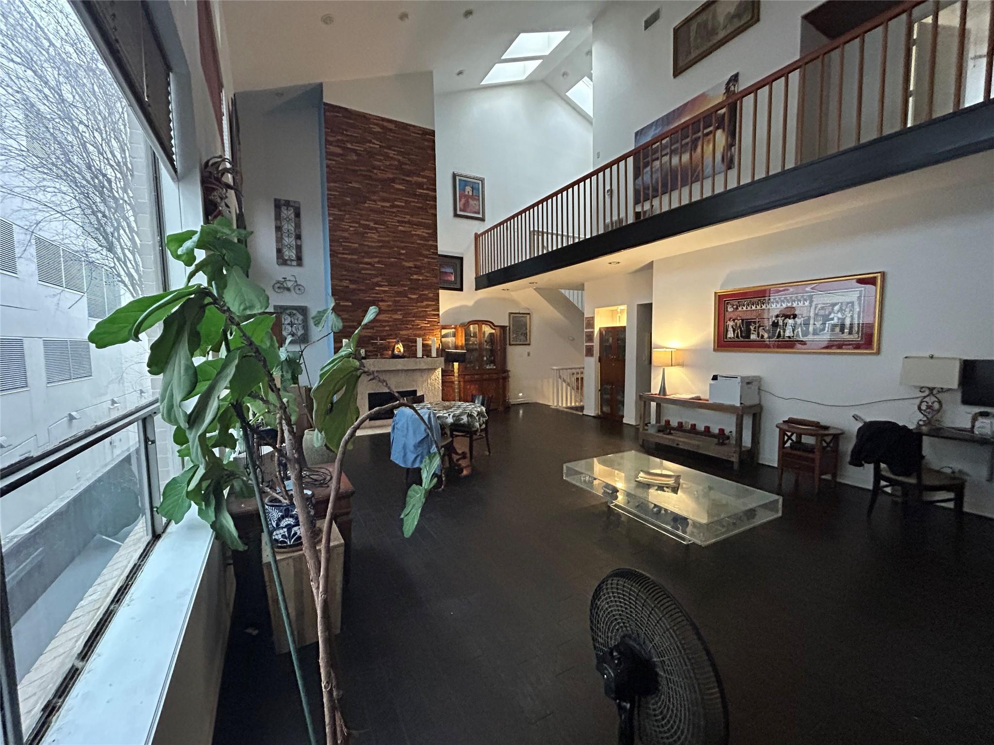 5636 San Felipe Street M