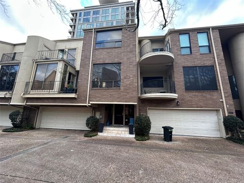 Photo of 5636 San Felipe Street #M, Houston, TX 77056 (MLS # 61925988)