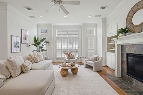 661 Hartman Street Houston TX 77007