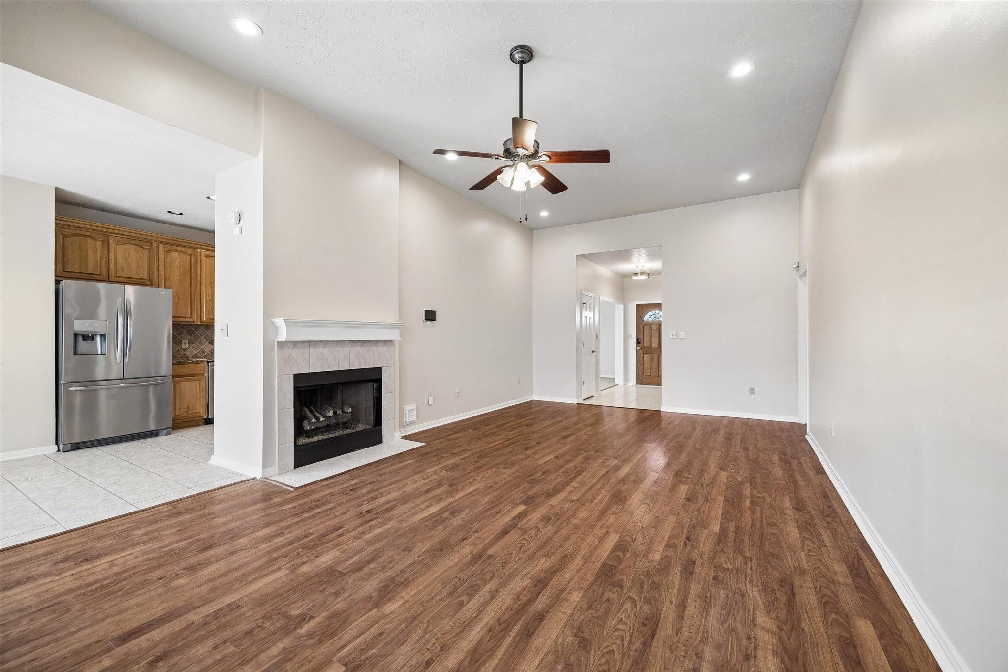 806 Charles Place