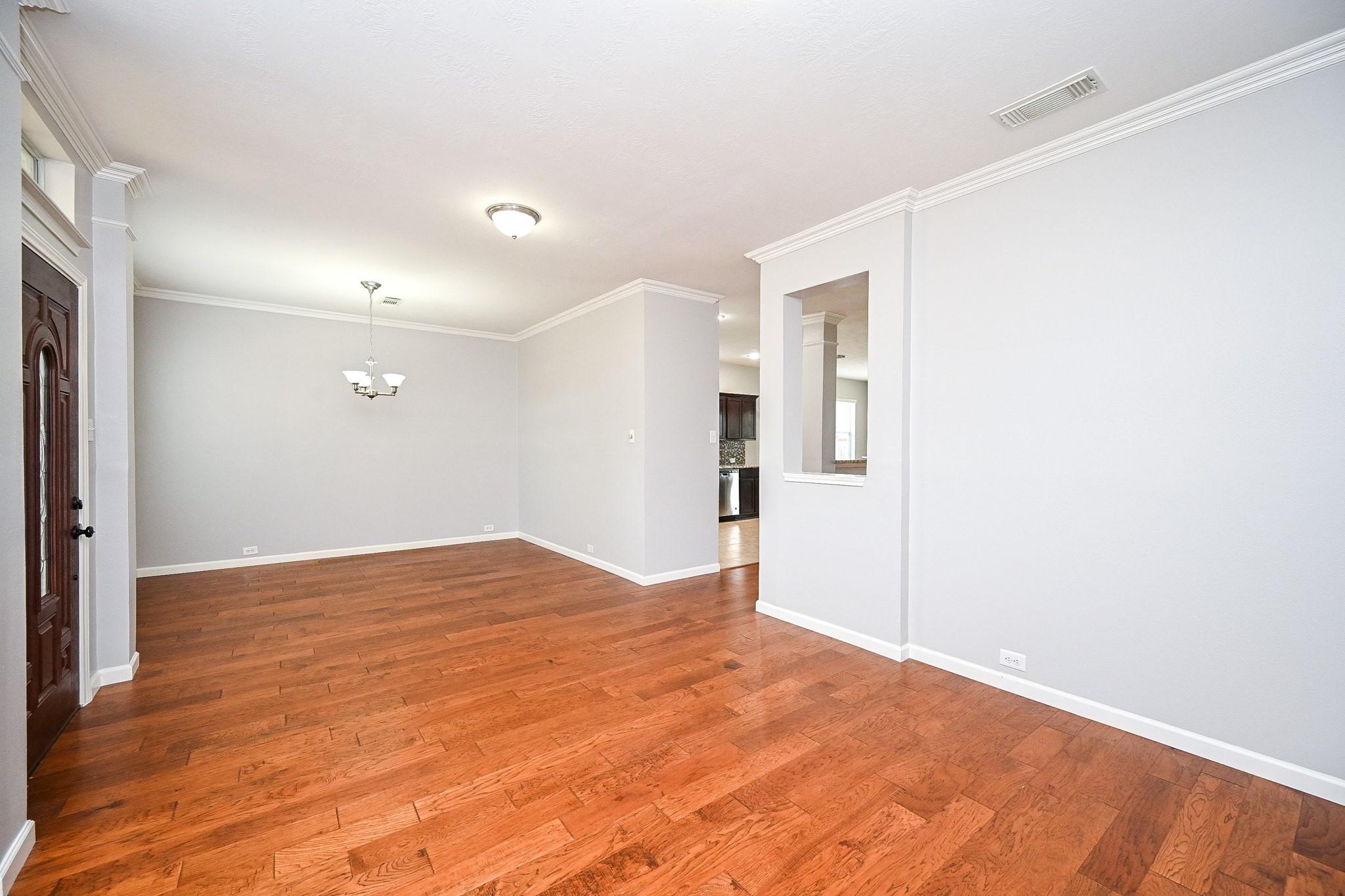 7427 Chathan Glen Ln