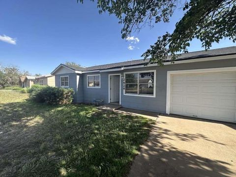 Photo of 2424 E 28th Street, Lubbock, TX 79404 (MLS # 77619249) Photo of 2424 E 28th Street, Lubbock, TX 79404 (MLS # 77619249)