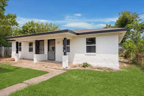 Multifamily For Rent - 5111 Clover Street #B<br/> Houston, TX 77033