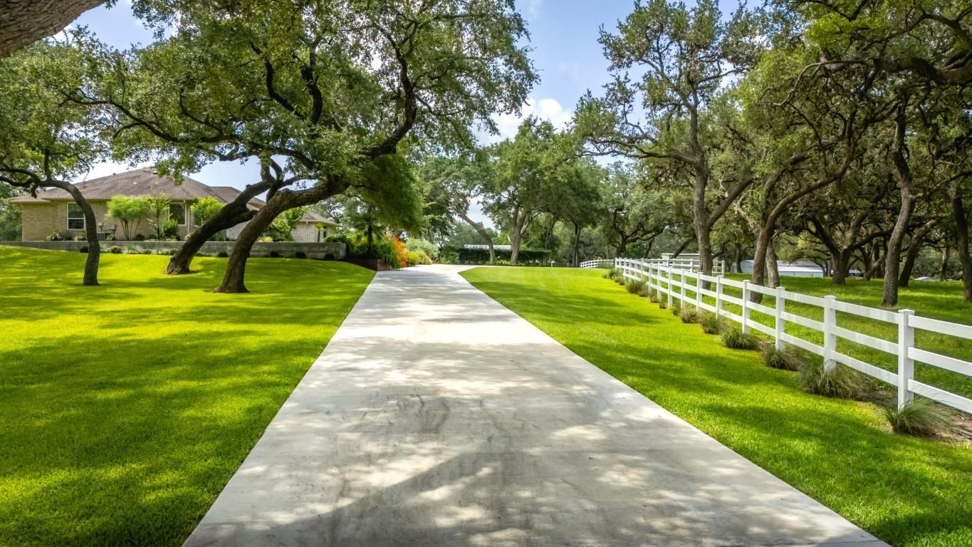 7209 Us Highway 87 S