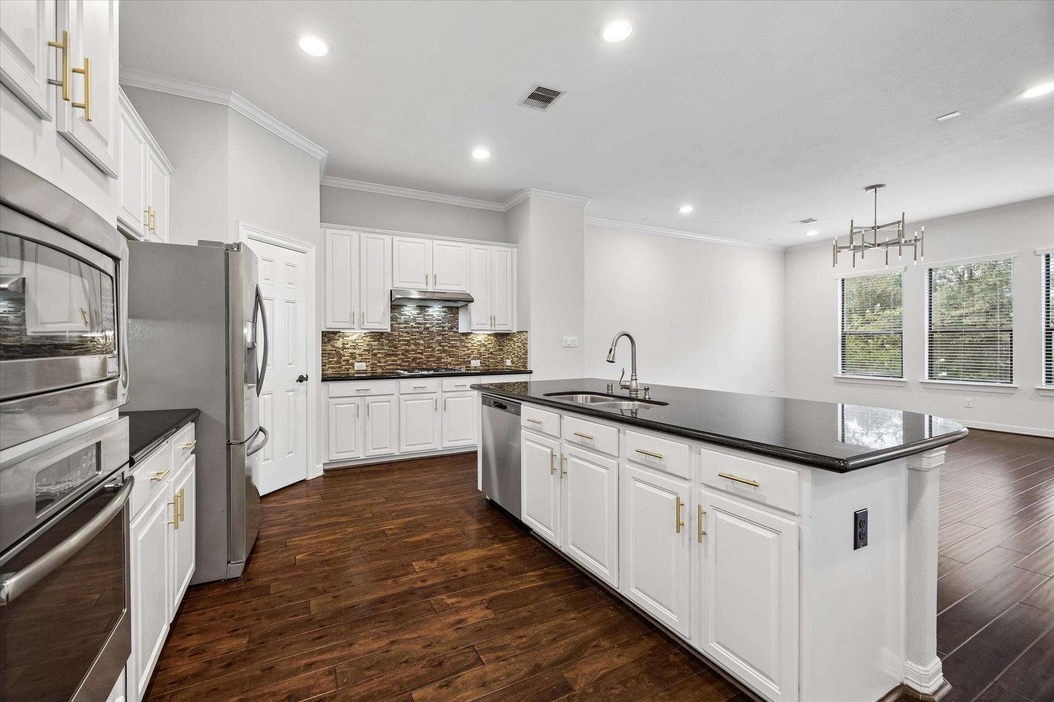 2746 Kings Retreat Circle