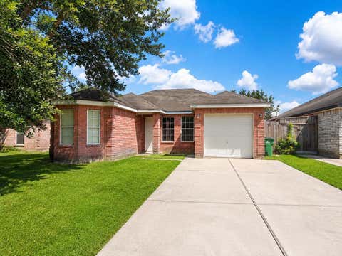 Photo of 12607 Rio Bravo St ST, Rosharon, TX 77583 (MLS # 17292384)