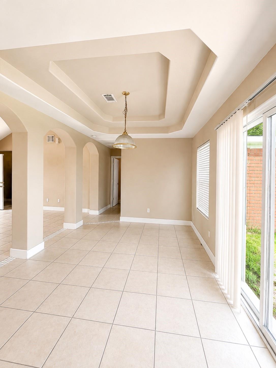 12607 Rio Bravo St