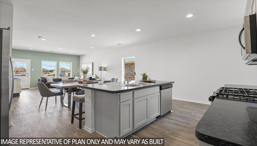 1735 Green Warbler Lane