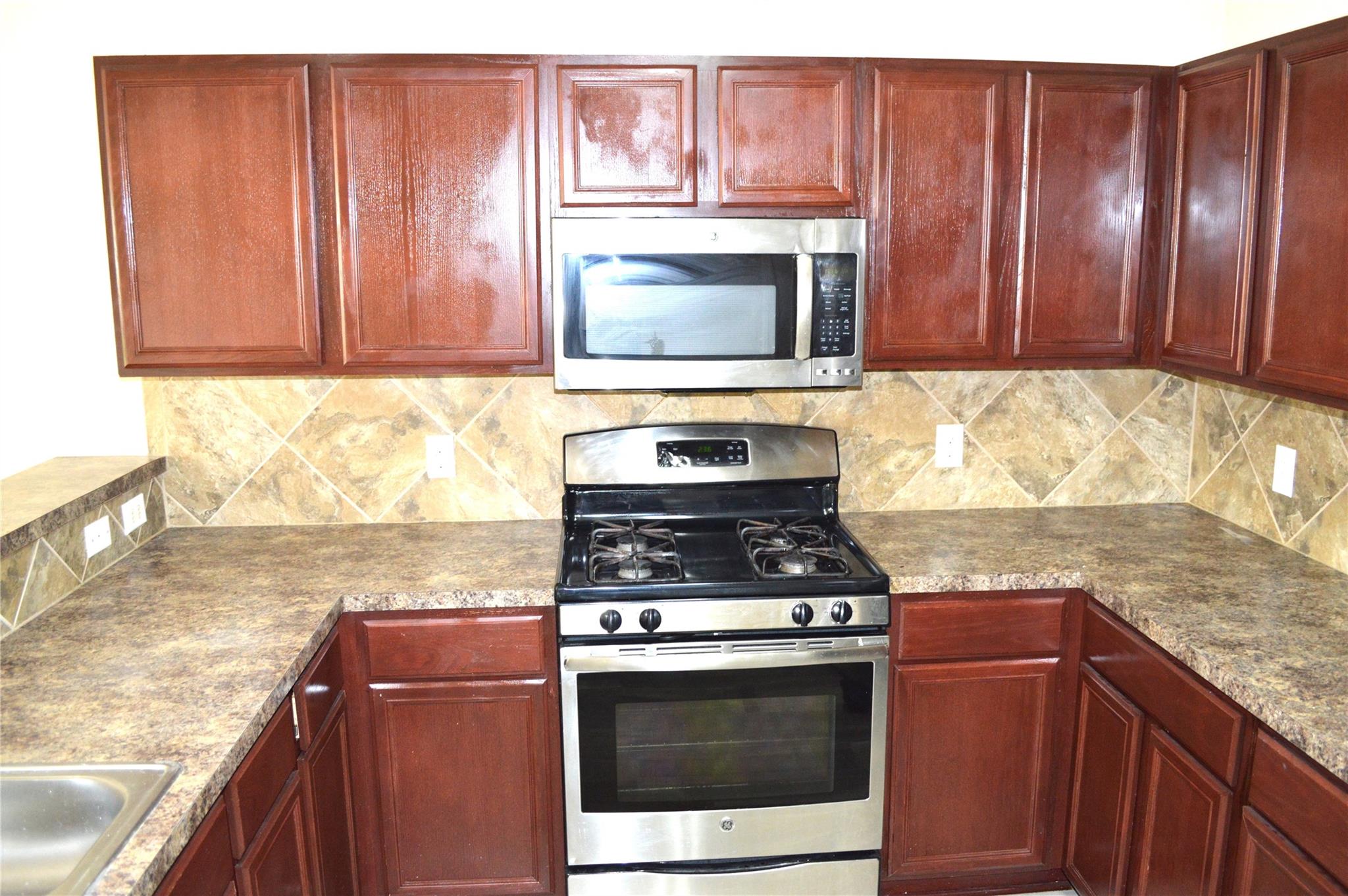3078 View Valley Trail