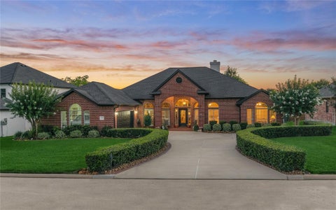 Photo of 43 Winterhaven Lane, Montgomery, TX 77356 (MLS # 37977180)