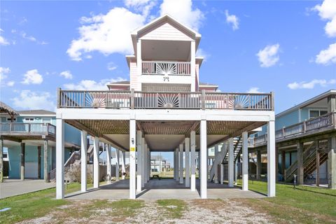 Photo of 962 Meynig Drive, Crystal Beach, TX 77650 (MLS # 83870728)