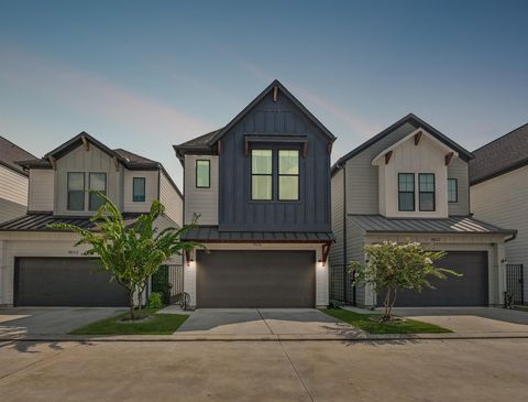 Photo of 9015 Wellspring Drive, Houston, TX 77080 (MLS # 30738454) Photo of 9015 Wellspring Drive, Houston, TX 77080 (MLS # 30738454)