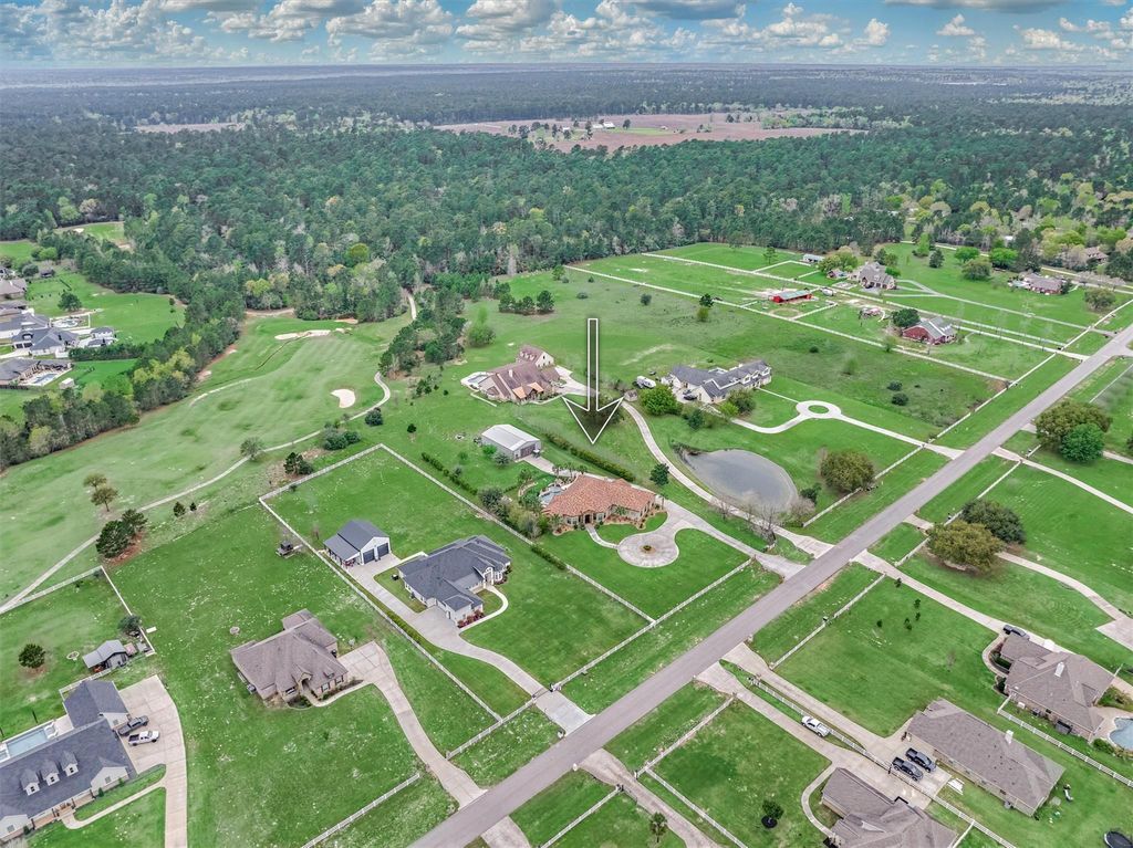 Photo of 8794 Grand Lake Estates Drive, Montgomery, TX 77316 (MLS # 10527854)